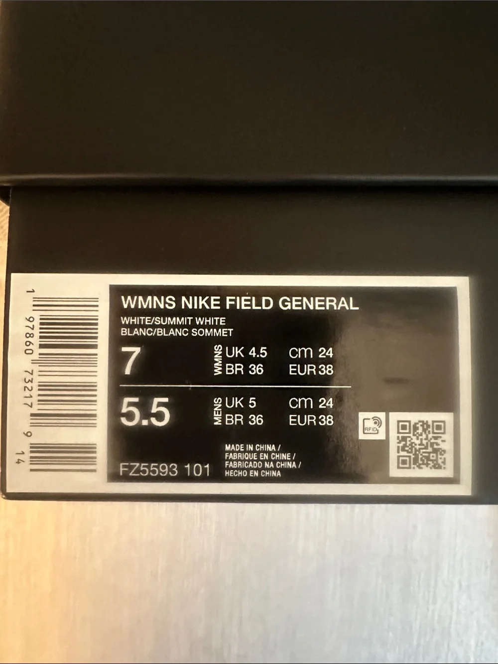 Nike Women’s Field General Sneakers size 7